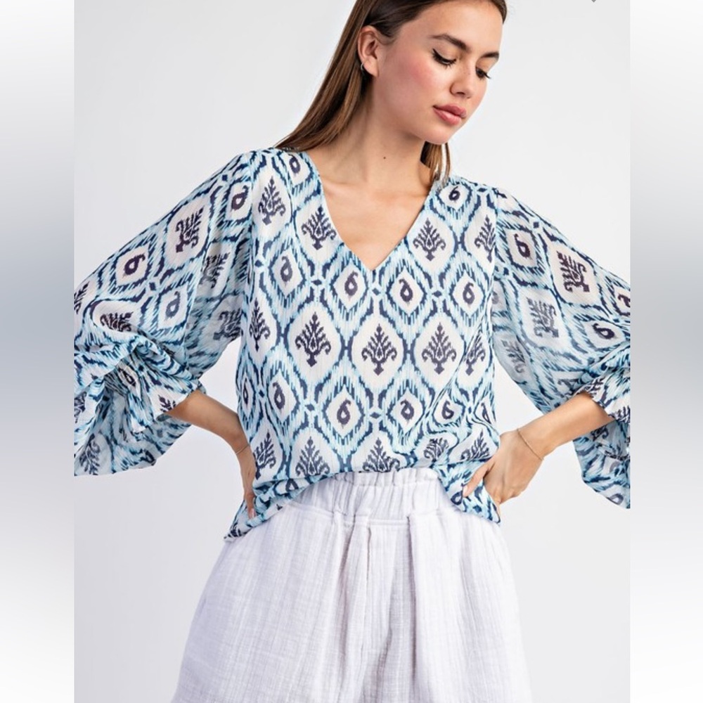 Eesome Ikat Print Blouse in Blue and White